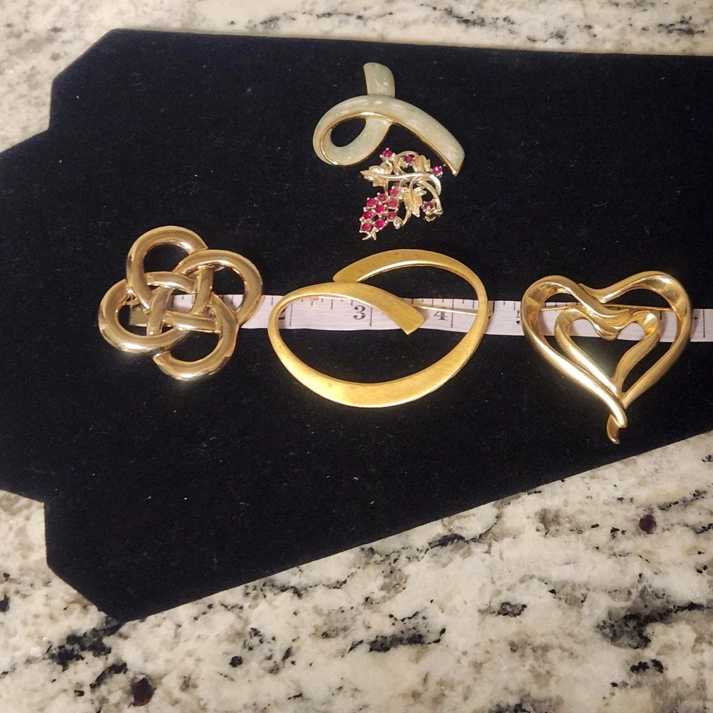 Vintage Gold Tone Brooch Lot 5pc Abstract‎ Heart Celtic Enamel Rhinestone